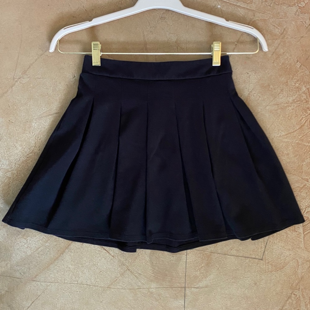 American Eagle Black Circle Skirt